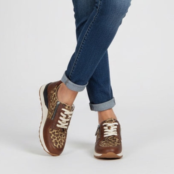 Brioso Shoes - Leopard Print Brown Casual Sneakers with Cream Laces - Women